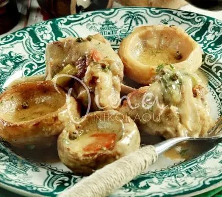 Αρνάκι φρικασέ με αγκινάρες