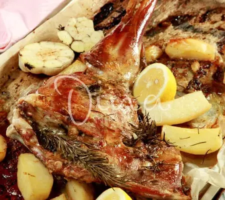 Αρνίσιο μπουτάκι πασχαλινό, στη λαδόκολλα