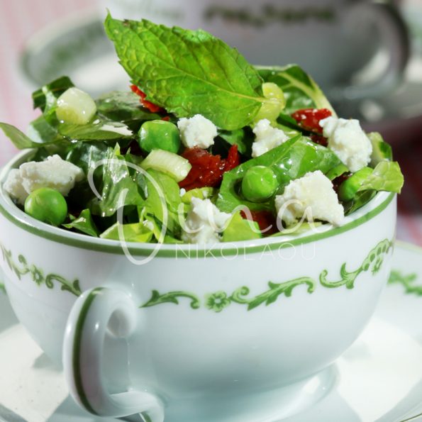 Salade de petits pois frais et fromage feta