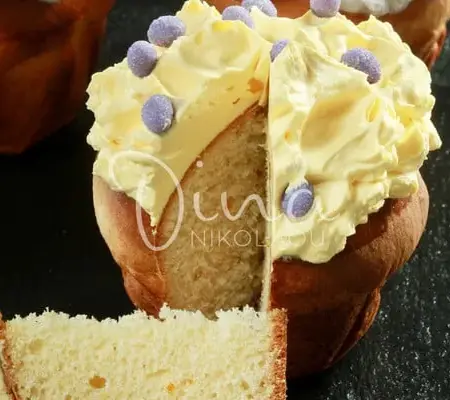 Cupcakes τσουρεκάκια