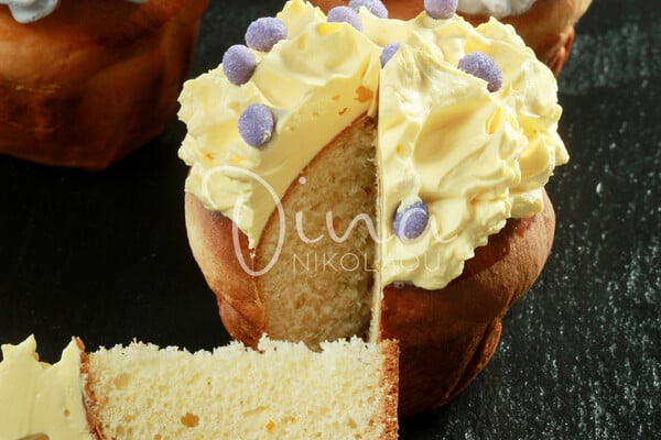 Cupcakes τσουρεκάκια