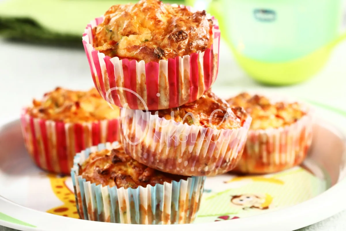 Muffins με λαχανικά και ανθότυρο