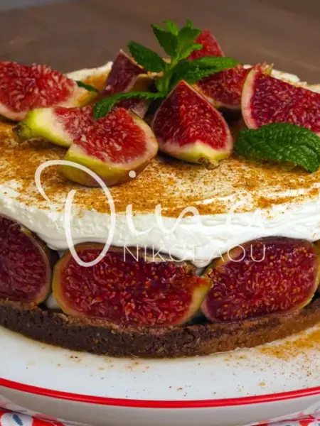 cheesecake χωρις ψησιμο, με φρεσκα συκα