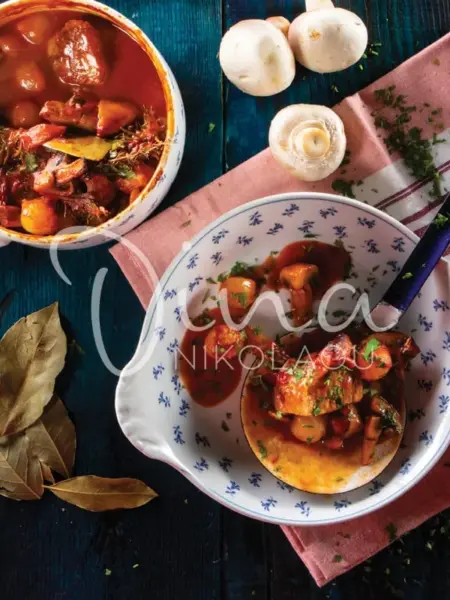 Μοσχαράκι bourguignon