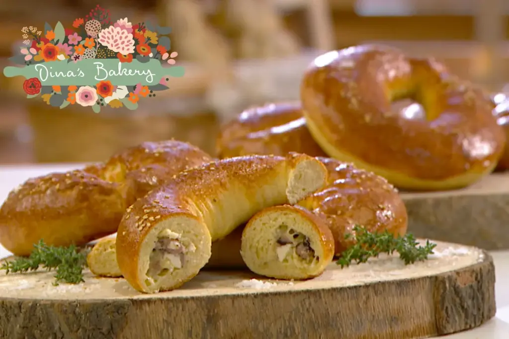 brioche κουλουρια γεμιστα με λουκανικο