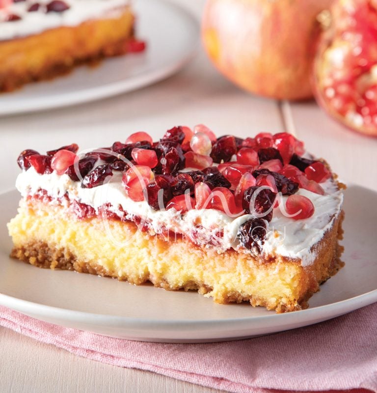 Cheesecake ψημένο με μαρμελάδα και κόκκινα φρούτα