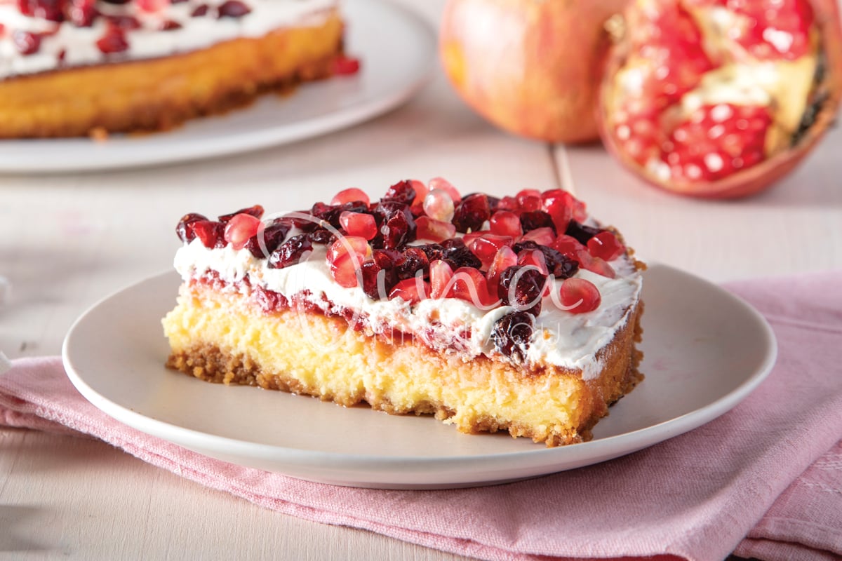 Cheesecake ψημένο με μαρμελάδα και κόκκινα φρούτα