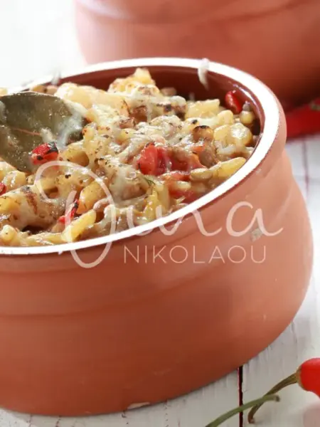 Φακές με μανέστρα και κρεμμύδια