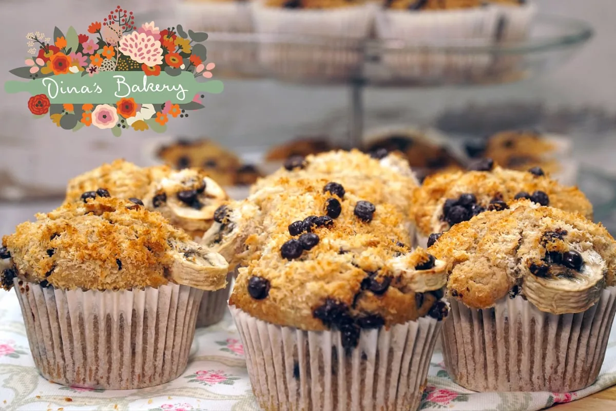 Muffins με μπανάνα, καρύδα και σοκολάτα