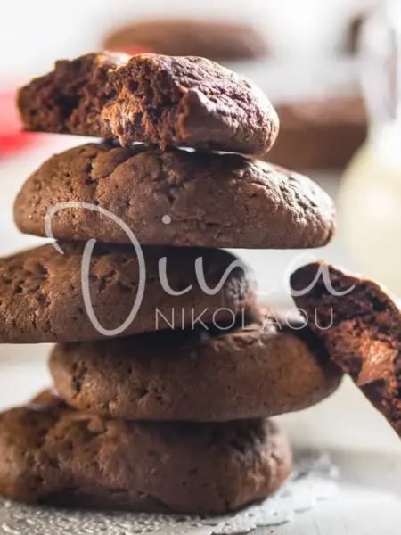 Cookies γεμιστά με πραλίνα
