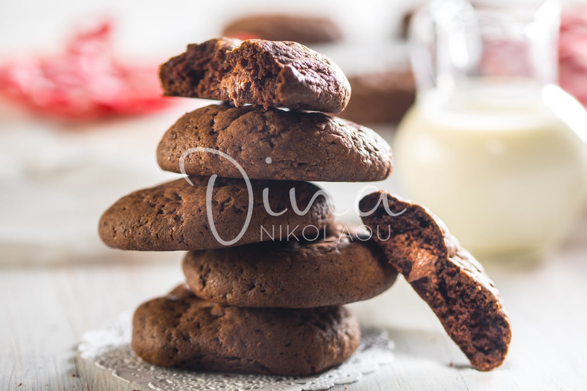 Cookies γεμιστά με πραλίνα