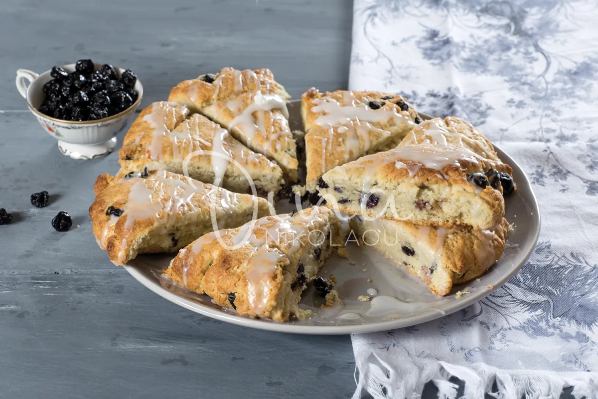 Scones με μύρτιλα