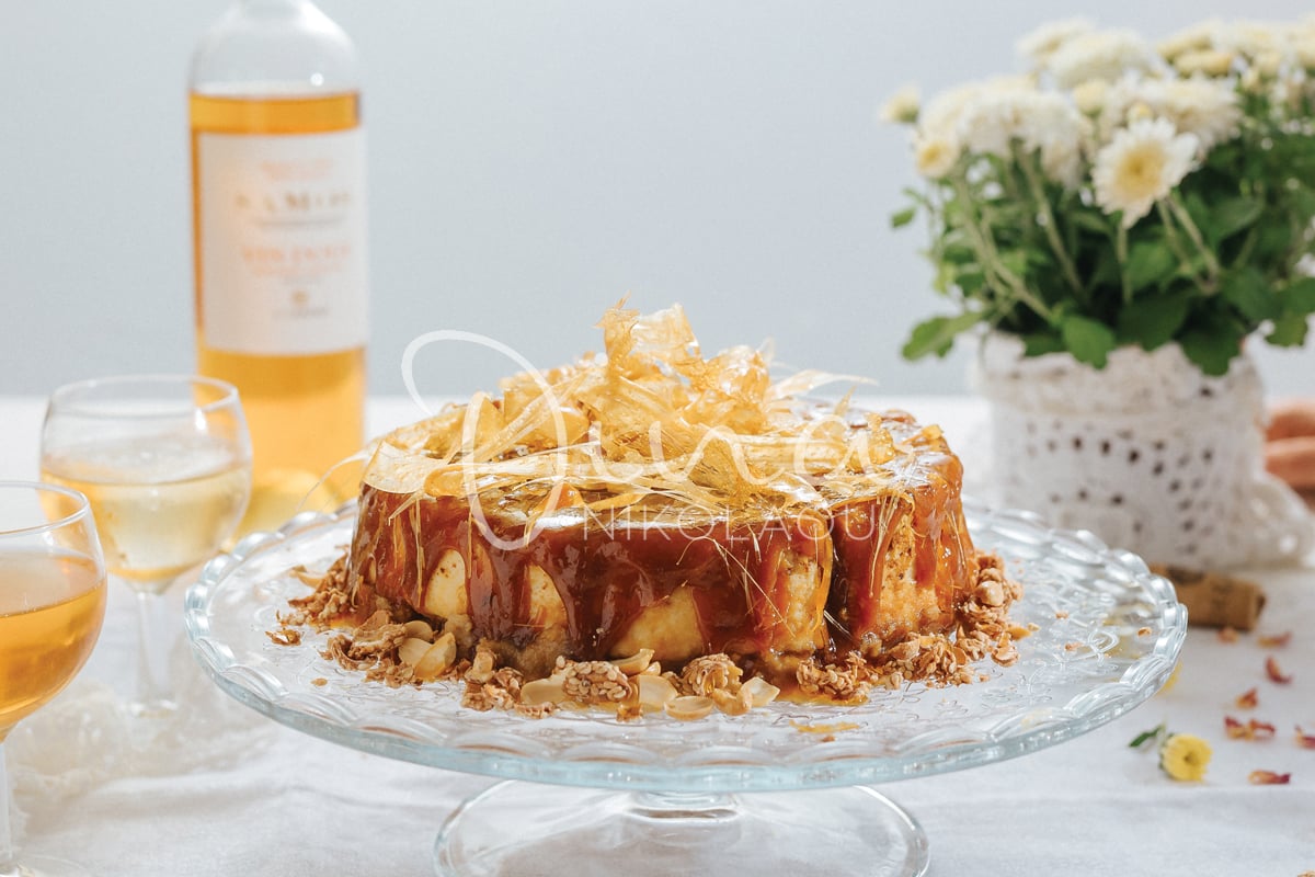 Cheesecake καραμέλα με σάλτσα butterschotch