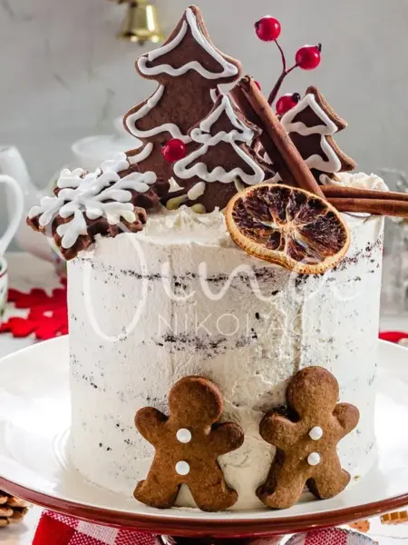 Τούρτα gingerbread με μελάσα και μπαχαρικά