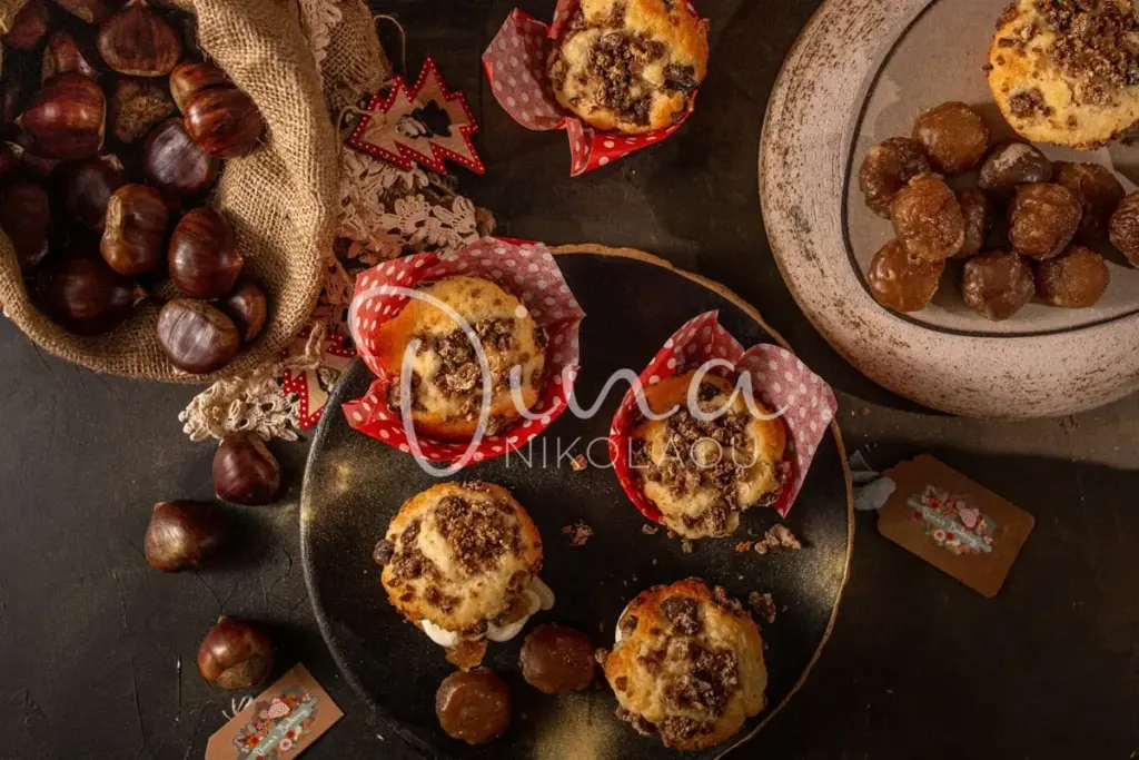 Muffins γεμιστά με κρέμα και κάστανα