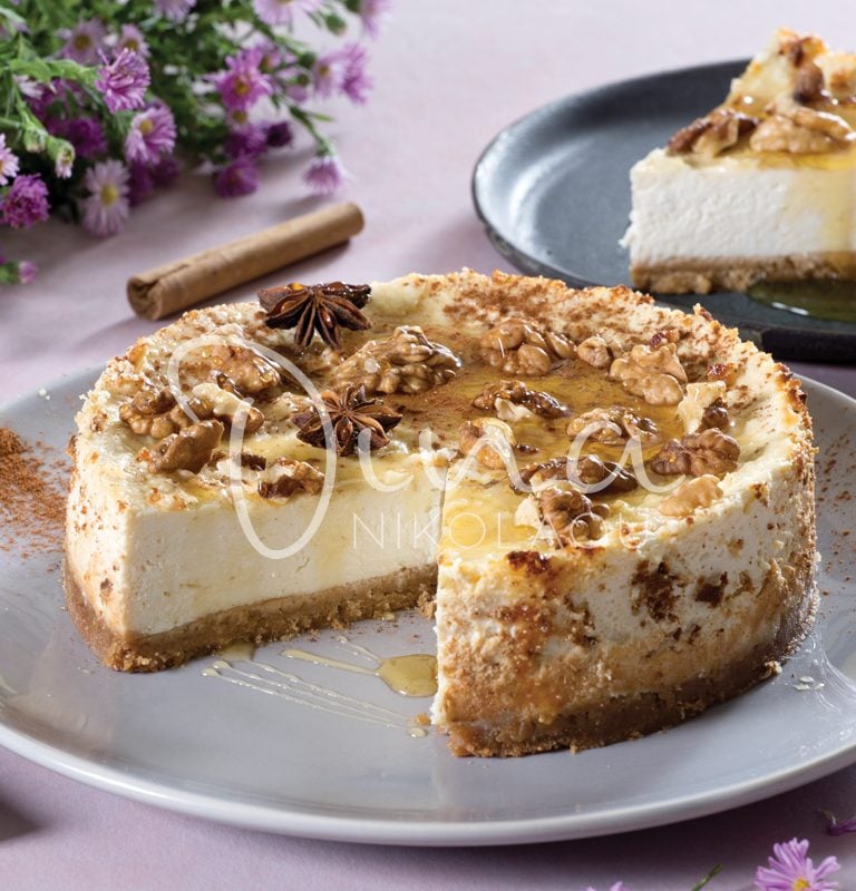 Cheesecake γιαούρτι-μέλι-καρύδι