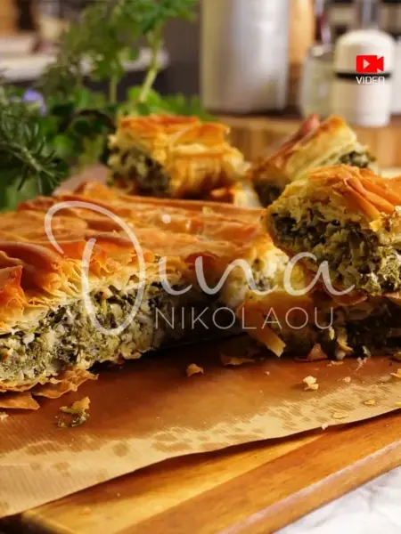 Χορτόπιτα με χωριάτικο φύλλο και φέτα
