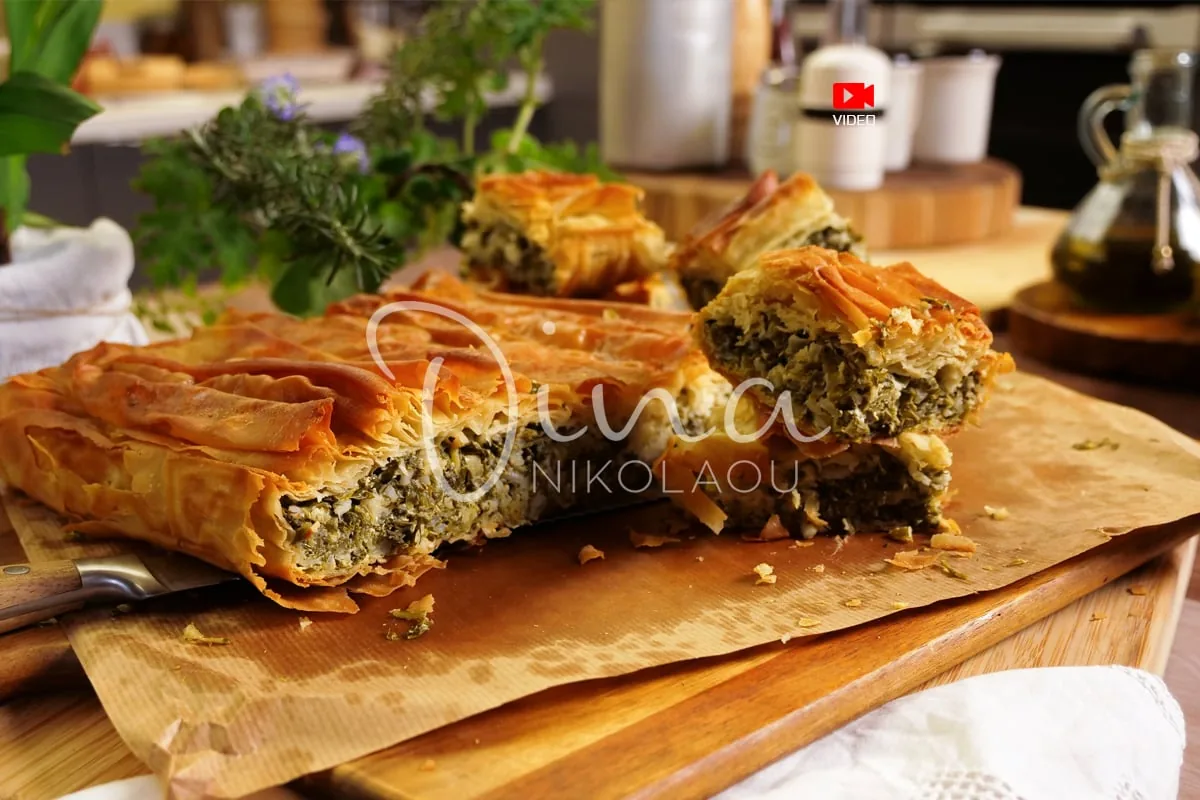 Χορτόπιτα με χωριάτικο φύλλο και φέτα