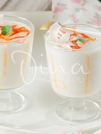 Ρυζόγαλο vegan με γάλα καρύδας και καραμελωμένες ίνες πορτοκαλιού