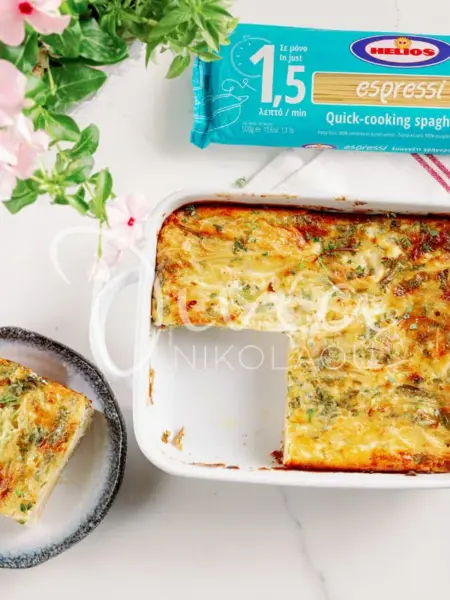 Fritata με σπαγγέτι espressi και κολοκύθι
