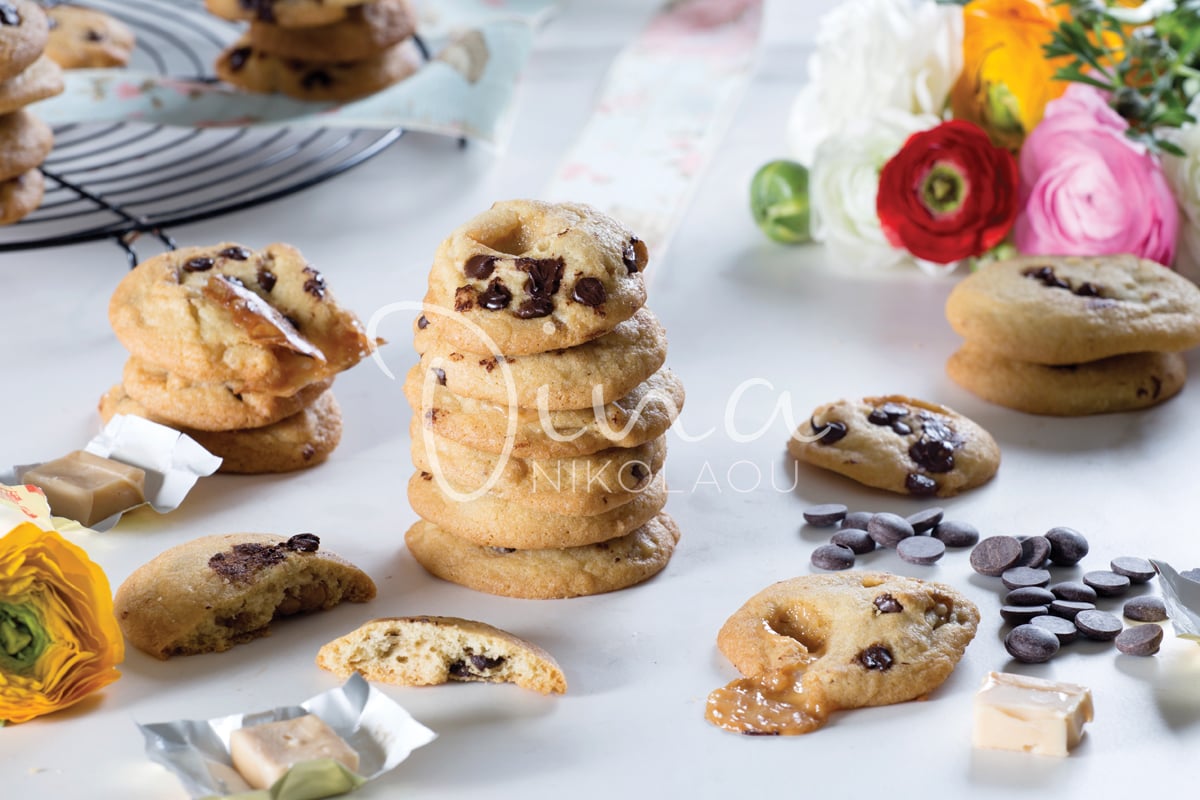 Soft Cookies με σταγόνες σοκολάτας και καραμέλα γάλακτος