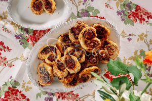 Palmiers με κασέρι και σουσάμι