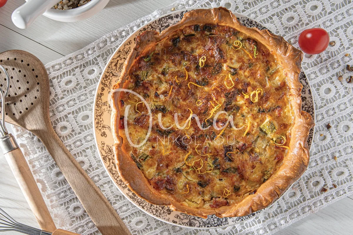 Quiche με λουκάνικο και λαχανικά σοτέ