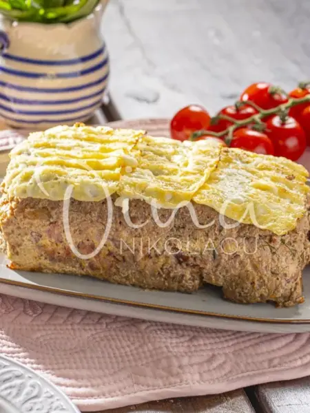 Τερίνα με σύγκλινο και λουκάνικο Λακωνίας