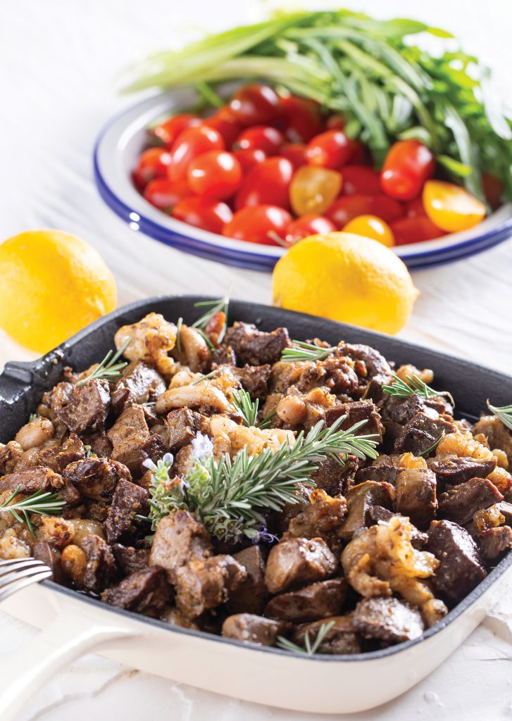 Τηγανιά με αρνίσια συκωταριά και γλυκάδια