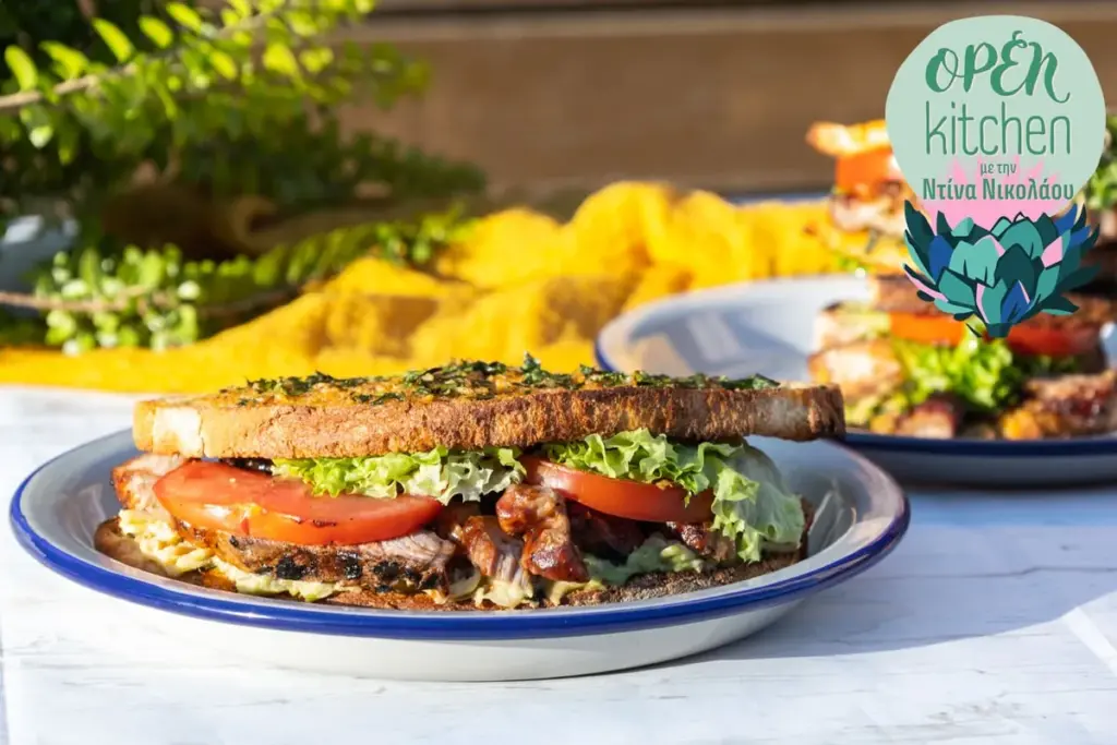 Steak sandwich με bbq sauce