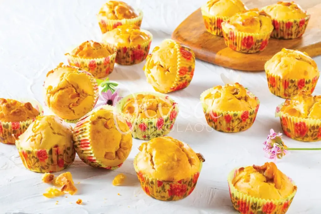 Muffins με κοτόπουλο και καλαμπόκι