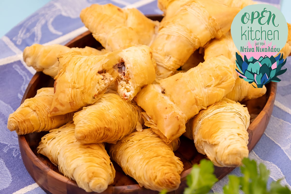 Πιτάκια κρούστας με καλαθάκι Λήμνου