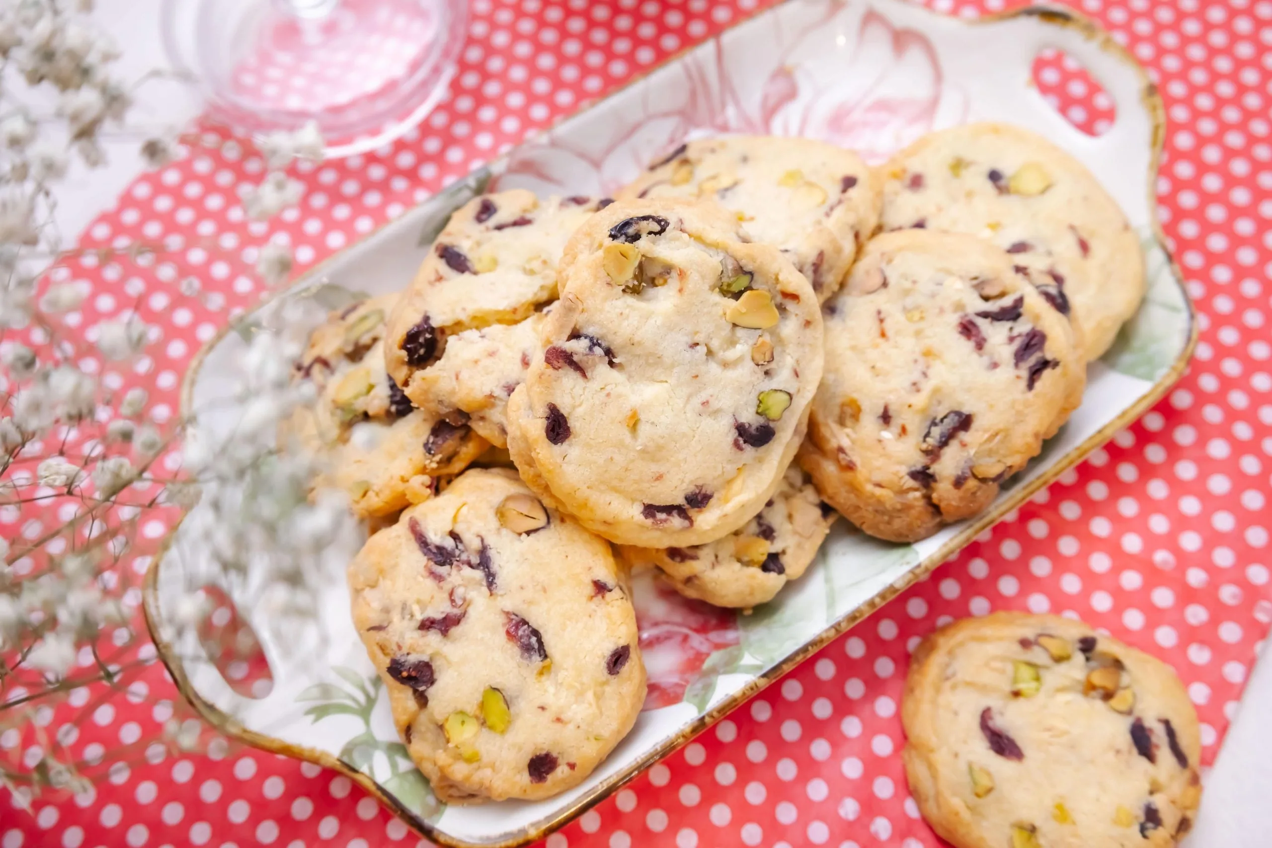 Cookies με κράνμπερις & φιστίκια Αιγίνης 