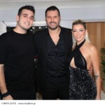 Μ΄ ένα κόκκινο σκουφί της Βάσως Γιαρένη