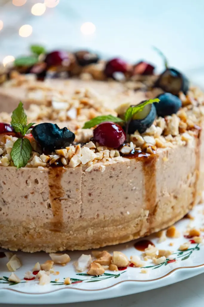 Cheesecake με φυστικοβούτυρο & μύρτιλα