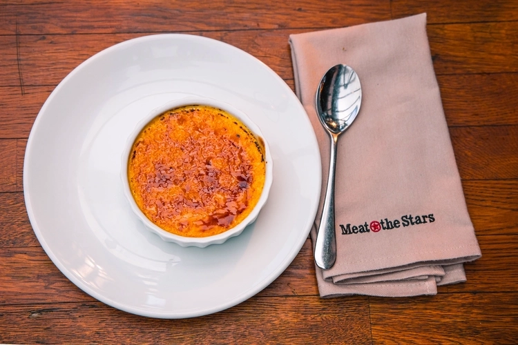 Το «Meat The Stars» υποδέχεται το καλοκαίριμε τρεις νέες signature προτάσεις