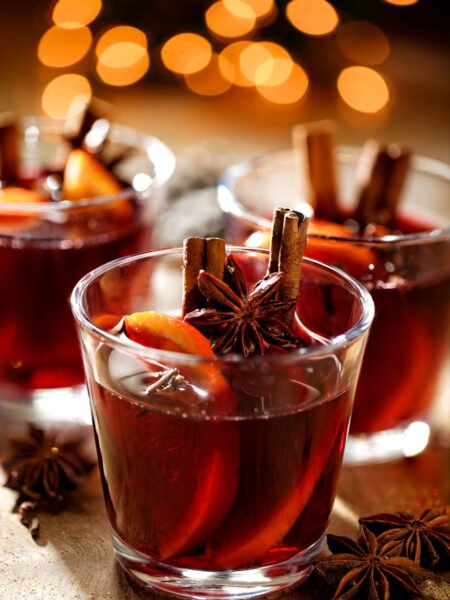 Glögg (Σουηδικό ζεστό κρασί με μπαχαρικά)