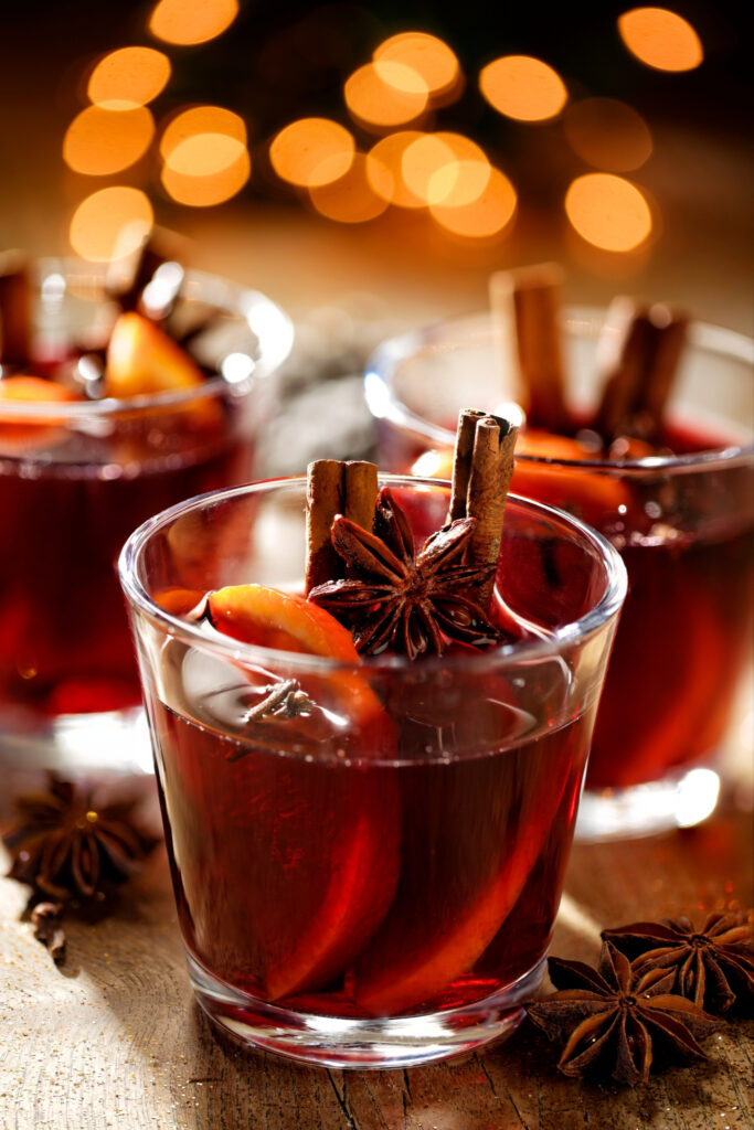Glögg (Σουηδικό ζεστό κρασί με μπαχαρικά)